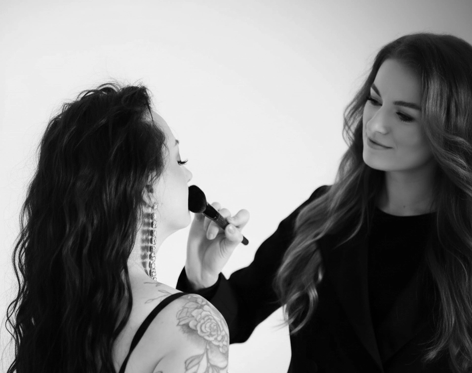 Karolina Nowak makeup 